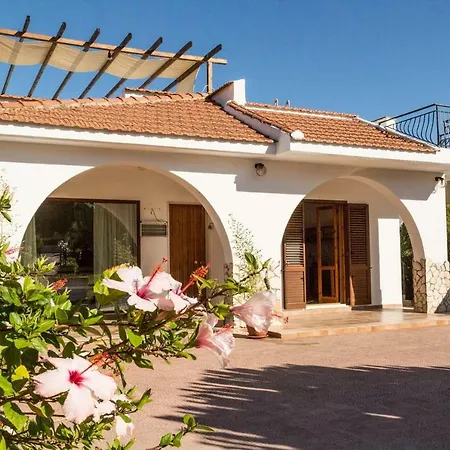Villa Manta Bianca Siracusa Sicily Plemmirio... Syrakus