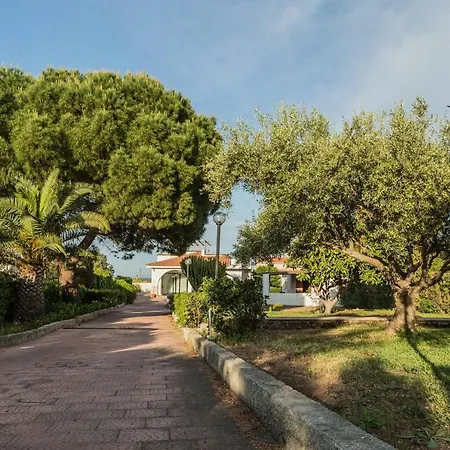 Villa Manta Bianca Siracusa Sicily Plemmirio... Syrakus