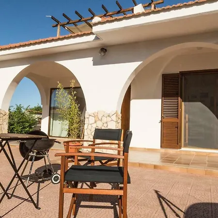 Villa Manta Bianca Siracusa Sicily Plemmirio...